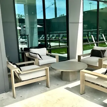 Ferienwohnung 1Br Getaway Pool Gym